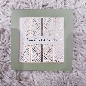 Brand new authentic van cleef and Arpels jewelry cleaning cloth